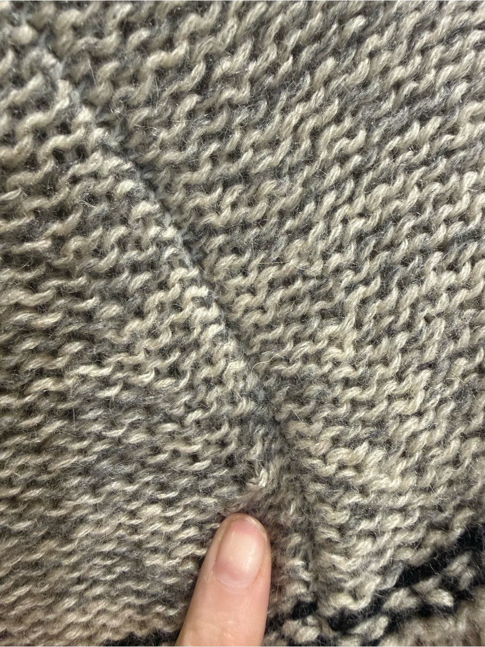TNA Chunky Knit Sweater in Beige & Black Medium Lambswool - Picture 5 of 9